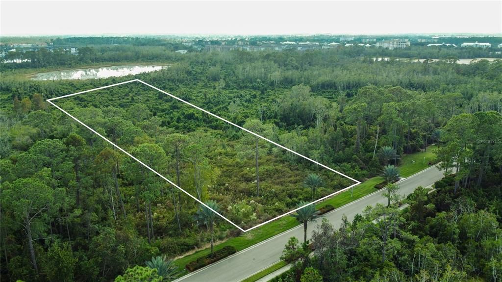 待售: $2,000,000 (13.21 acres)