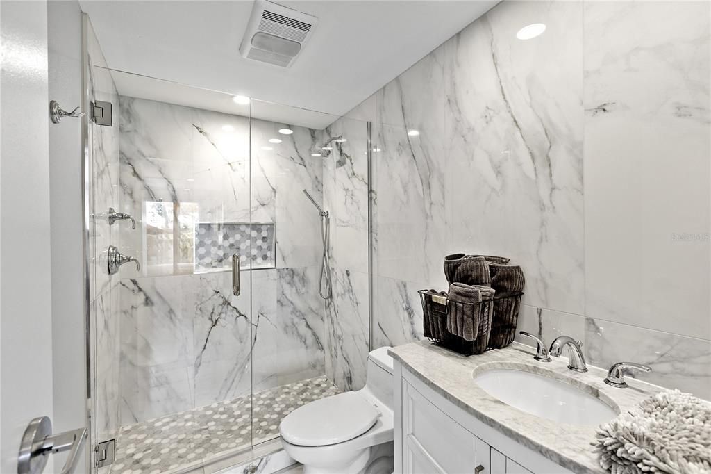 出租: $10,000 (2 贝兹, 2 浴室, 1458 平方英尺)