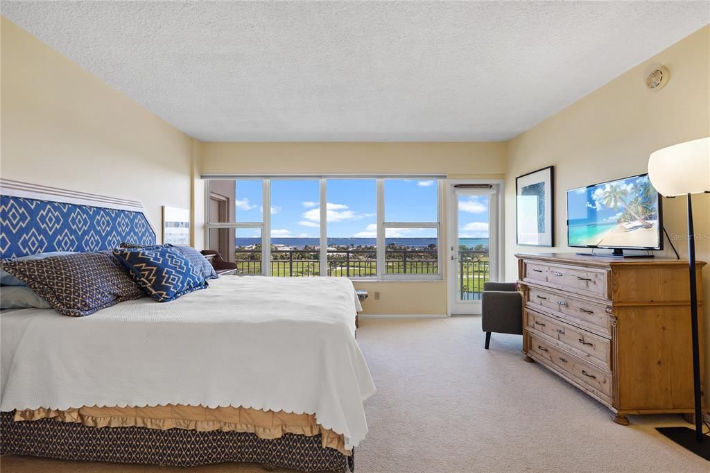 出租: $10,000 (2 贝兹, 2 浴室, 1458 平方英尺)