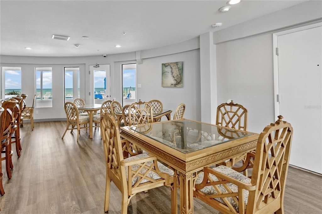 出租: $10,000 (2 贝兹, 2 浴室, 1458 平方英尺)