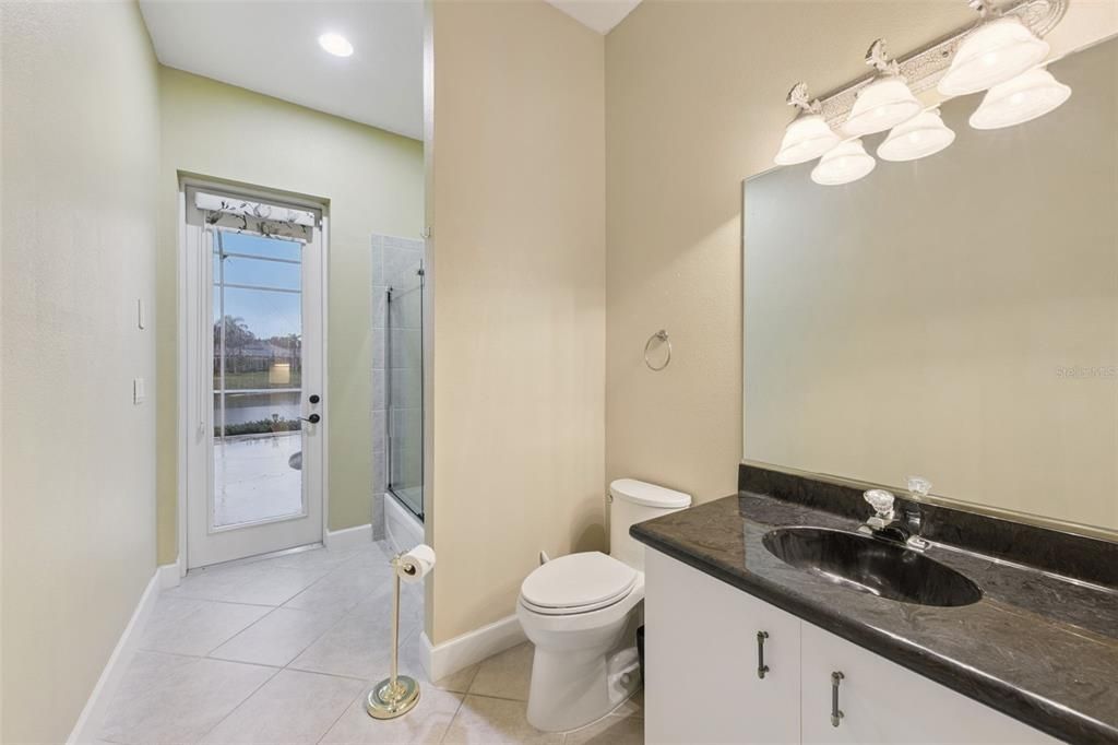 En Venta: $899,000 (4 camas, 3 baños, 3067 Pies cuadrados)