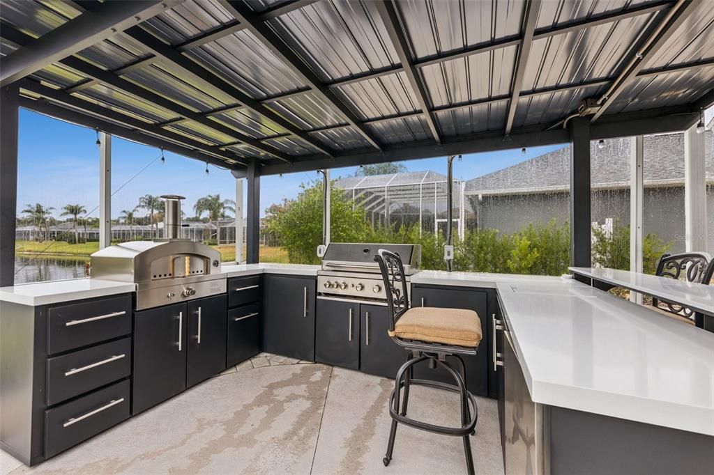 En Venta: $899,000 (4 camas, 3 baños, 3067 Pies cuadrados)