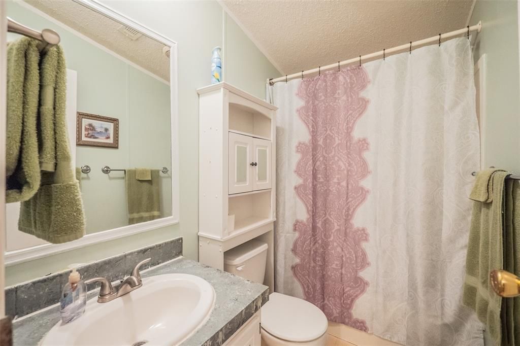 待售: $325,000 (3 贝兹, 2 浴室, 1344 平方英尺)