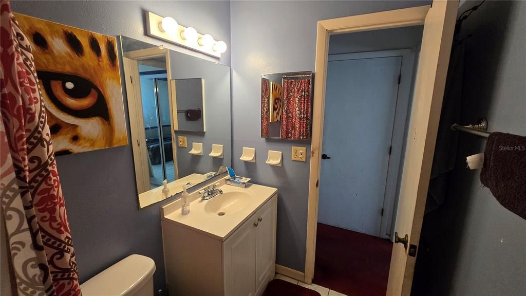 На продажу: $299,999 (3 спален, 2 ванн, 1336 Квадратных фут)