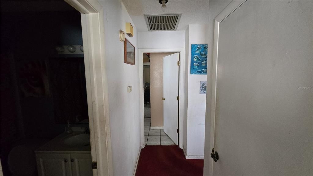 На продажу: $299,999 (3 спален, 2 ванн, 1336 Квадратных фут)