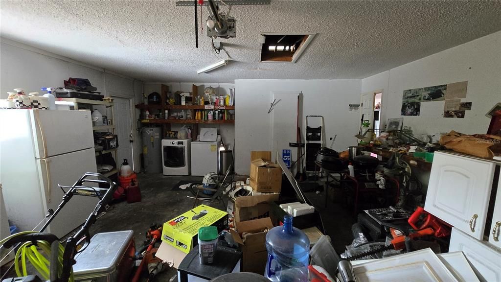 На продажу: $299,999 (3 спален, 2 ванн, 1336 Квадратных фут)