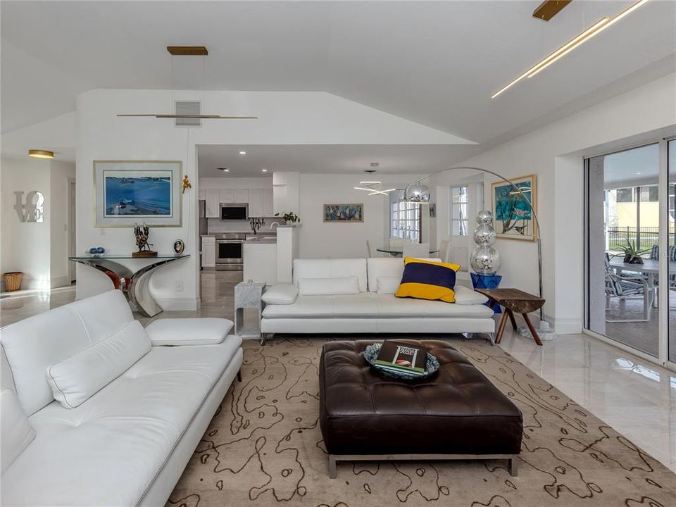 待售: $2,995,000 (2 贝兹, 2 浴室, 1961 平方英尺)