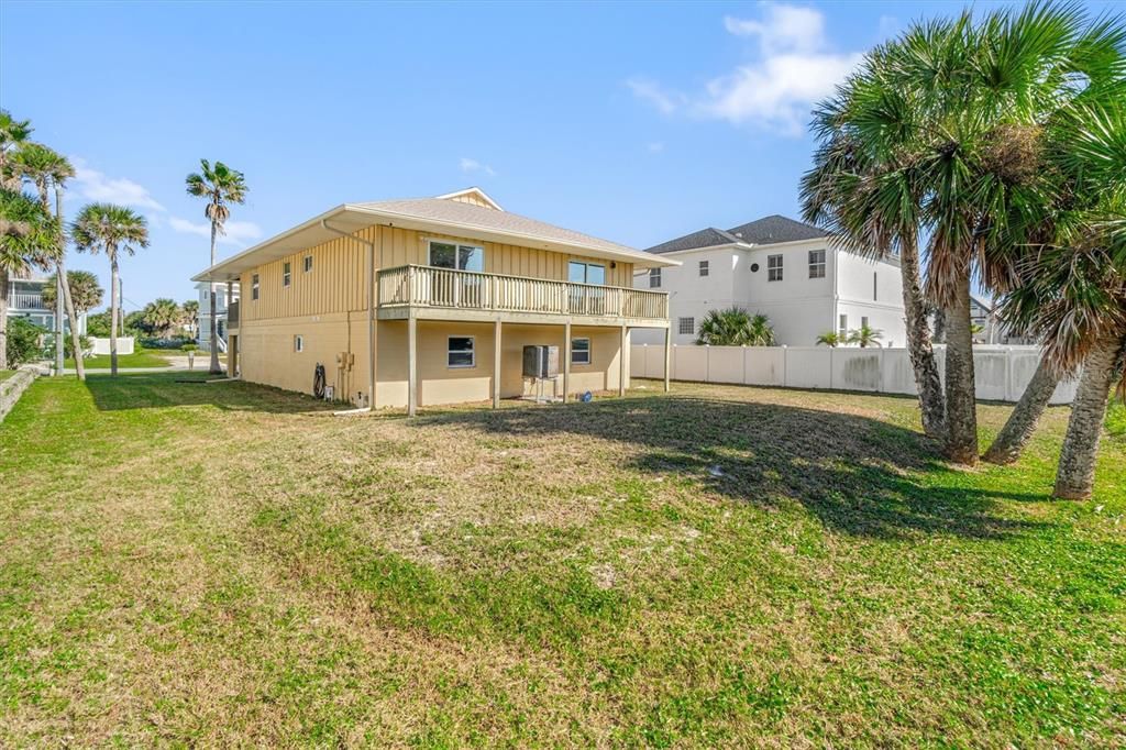 For Sale: $875,000 (2 beds, 3 baths, 2304 Square Feet)