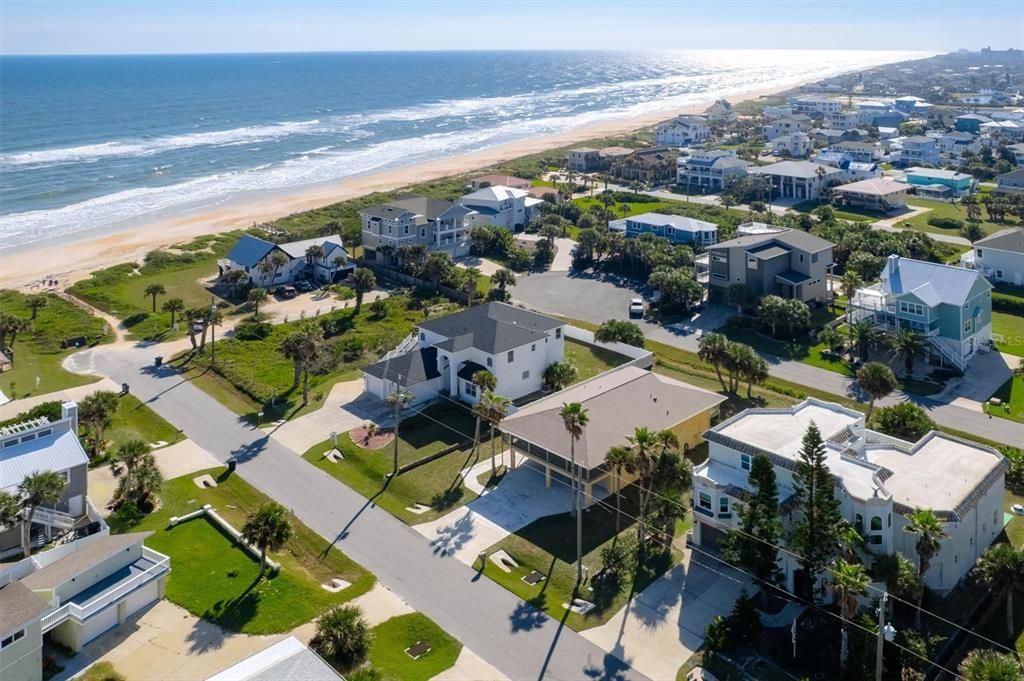 For Sale: $875,000 (2 beds, 3 baths, 2304 Square Feet)