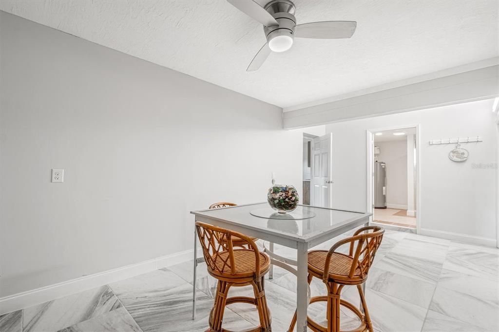 For Sale: $875,000 (2 beds, 3 baths, 2304 Square Feet)