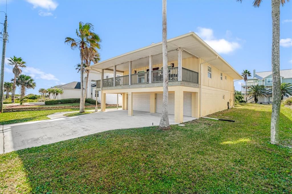 For Sale: $875,000 (2 beds, 3 baths, 2304 Square Feet)