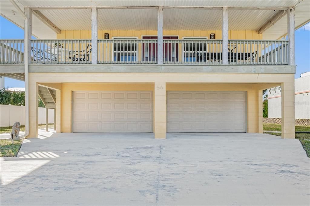 For Sale: $875,000 (2 beds, 3 baths, 2304 Square Feet)