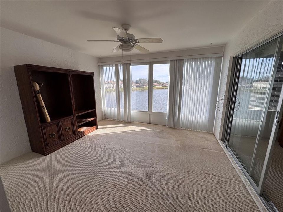 For Sale: $110,000 (2 beds, 2 baths, 1114 Square Feet)