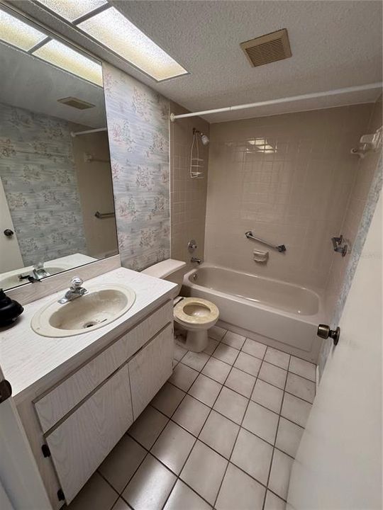 For Sale: $110,000 (2 beds, 2 baths, 1114 Square Feet)