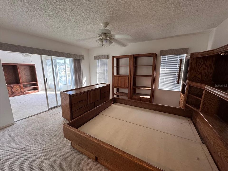 For Sale: $110,000 (2 beds, 2 baths, 1114 Square Feet)