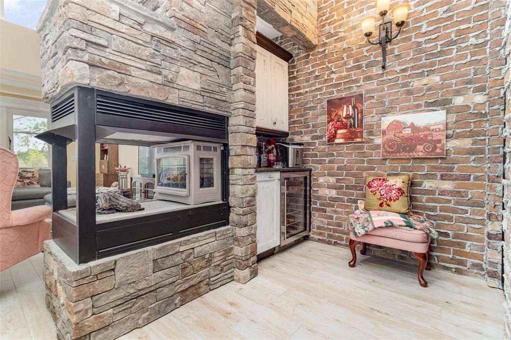 На продажу: $1,190,000 (5 спален, 3 ванн, 4966 Квадратных фут)