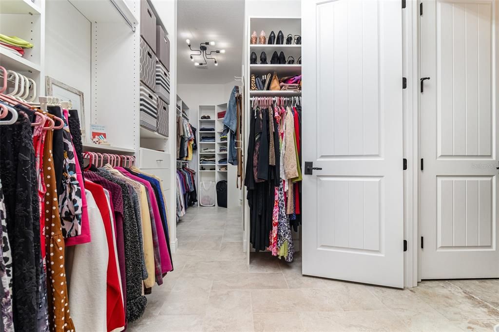 На продажу: $1,190,000 (5 спален, 3 ванн, 4966 Квадратных фут)