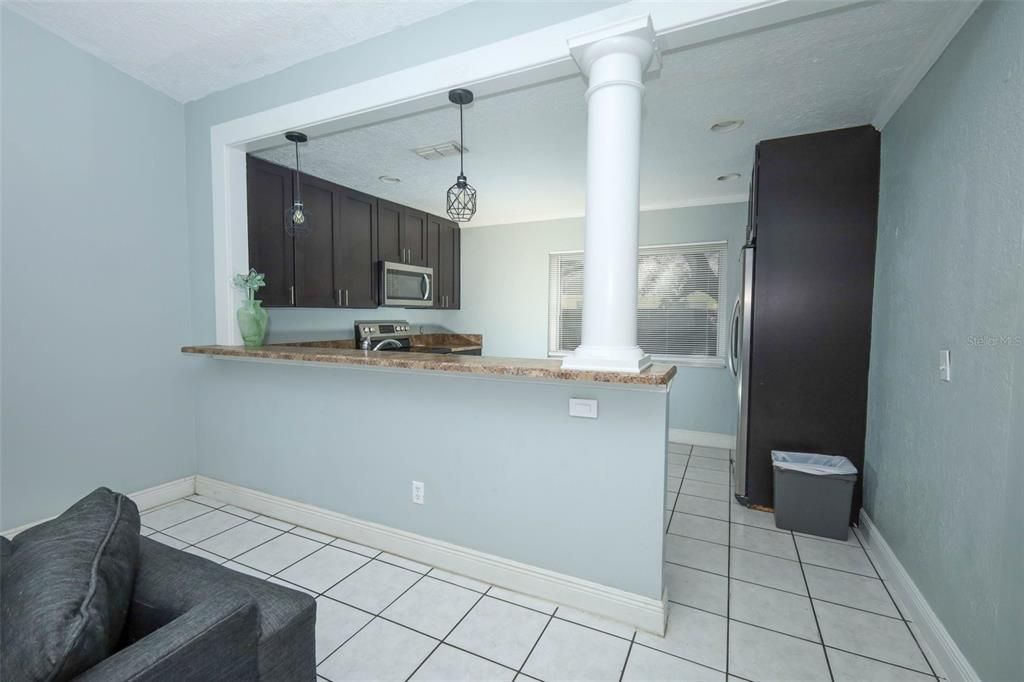 For Sale: $315,500 (3 beds, 2 baths, 1128 Square Feet)