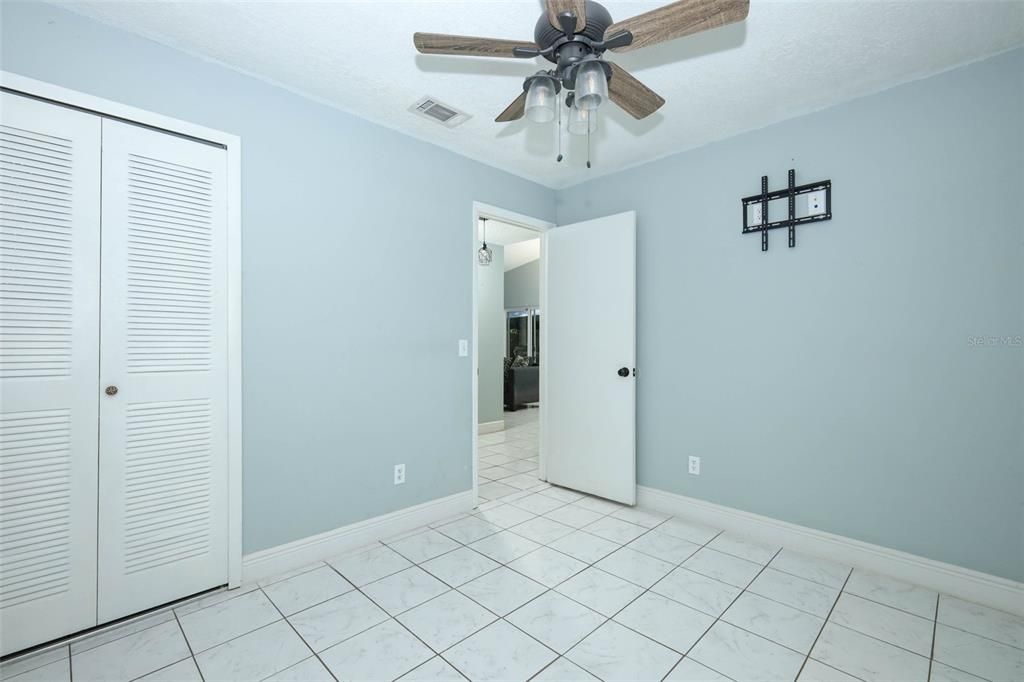 For Sale: $315,500 (3 beds, 2 baths, 1128 Square Feet)