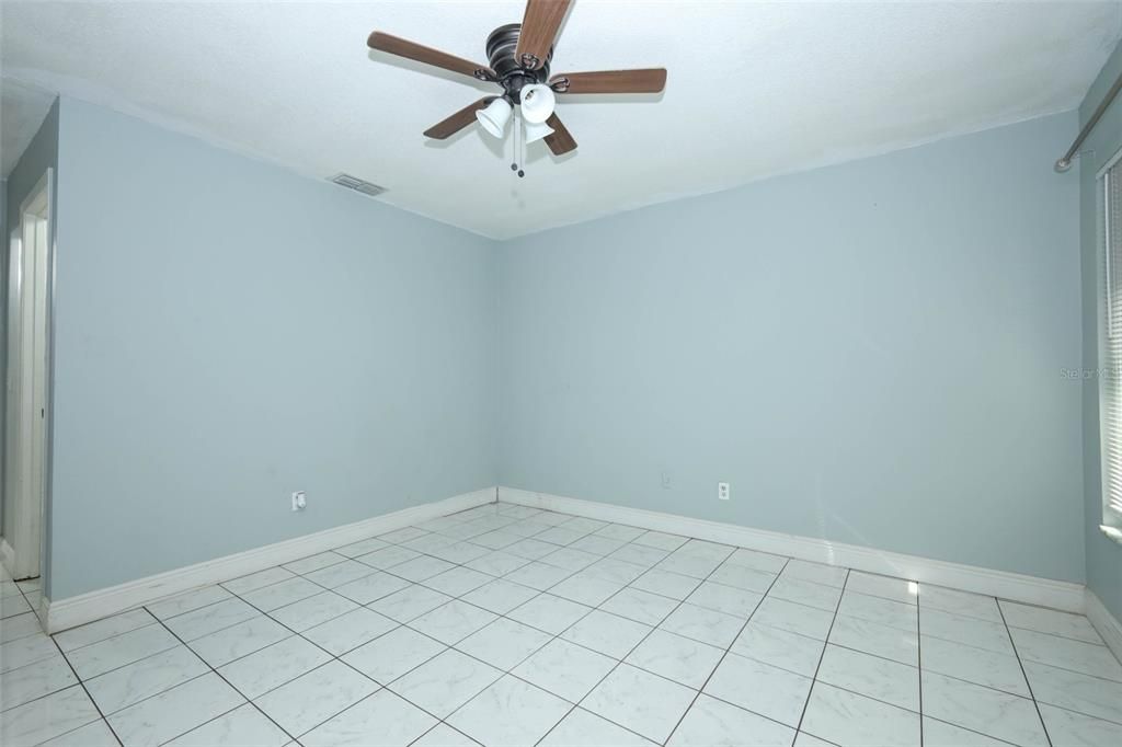 For Sale: $315,500 (3 beds, 2 baths, 1128 Square Feet)