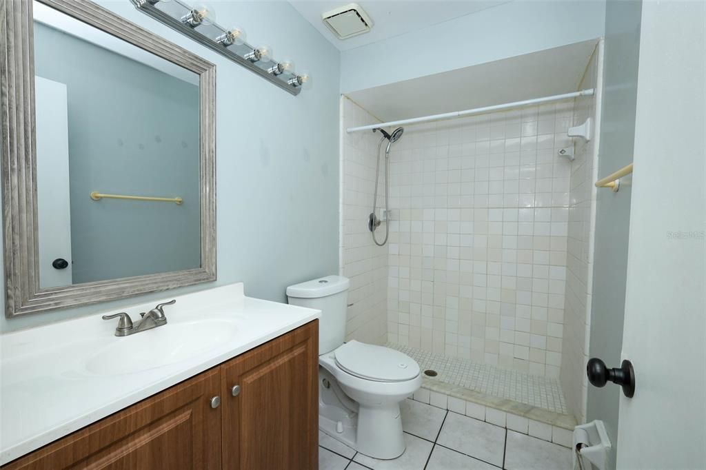 For Sale: $315,500 (3 beds, 2 baths, 1128 Square Feet)