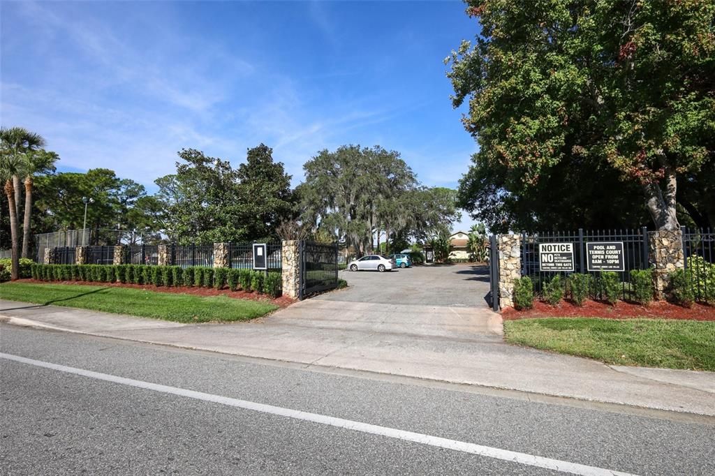 For Sale: $315,500 (3 beds, 2 baths, 1128 Square Feet)