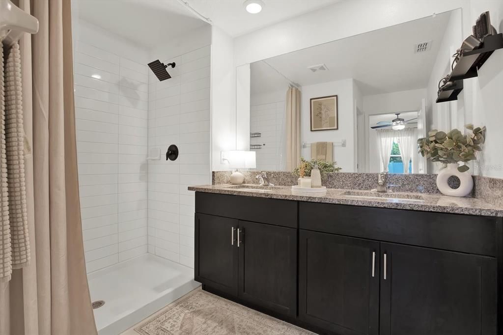 En Renta: $2,400 (3 camas, 2 baños, 1484 Pies cuadrados)