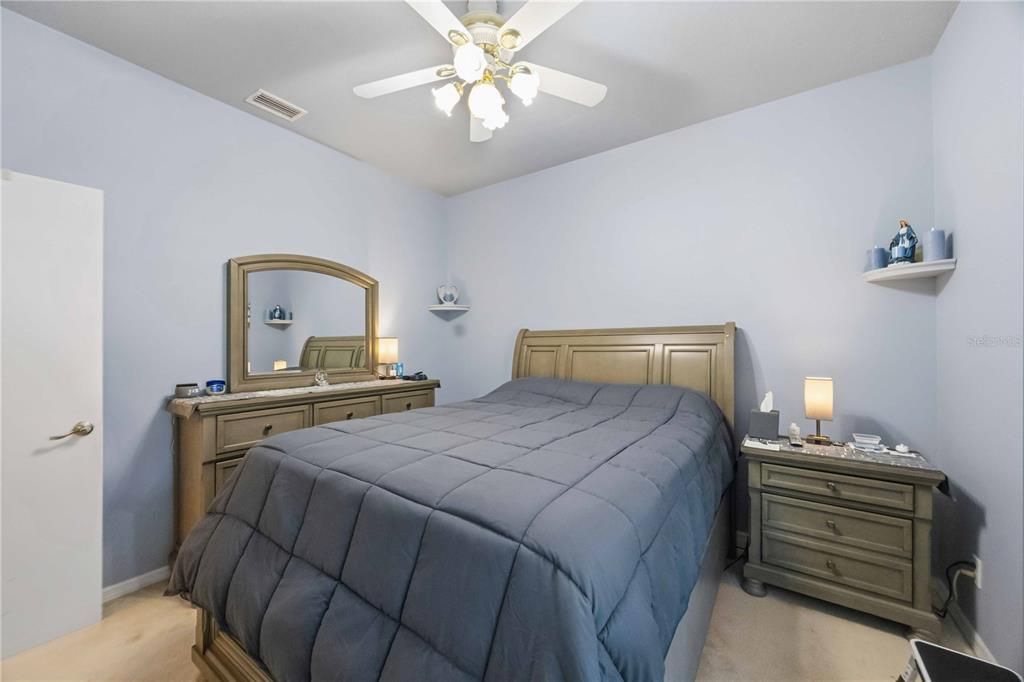 En Venta: $795,001 (3 camas, 3 baños, 2296 Pies cuadrados)