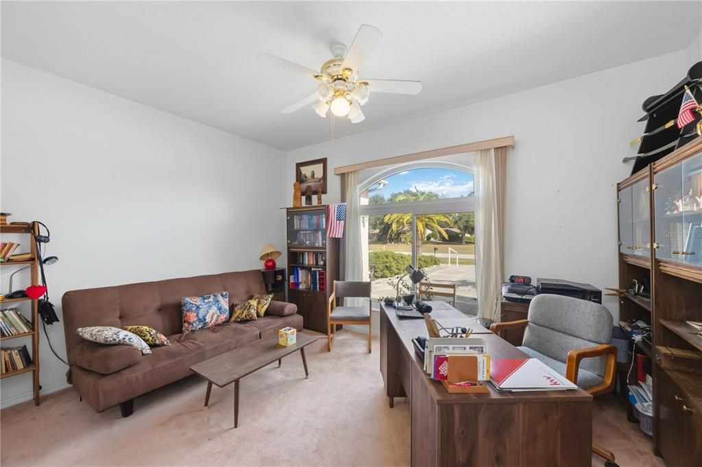 En Venta: $795,001 (3 camas, 3 baños, 2296 Pies cuadrados)