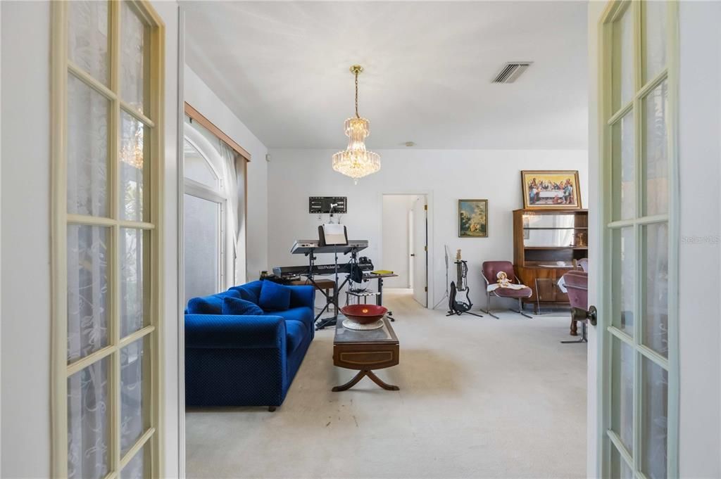 En Venta: $795,001 (3 camas, 3 baños, 2296 Pies cuadrados)