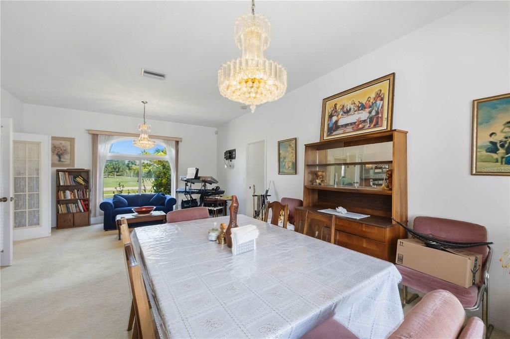 En Venta: $795,001 (3 camas, 3 baños, 2296 Pies cuadrados)