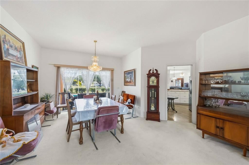 En Venta: $795,001 (3 camas, 3 baños, 2296 Pies cuadrados)