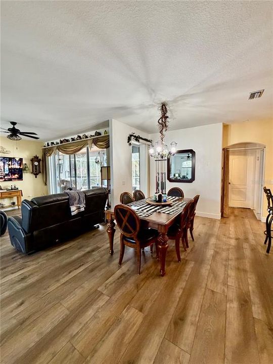 For Sale: $464,500 (3 beds, 2 baths, 1823 Square Feet)