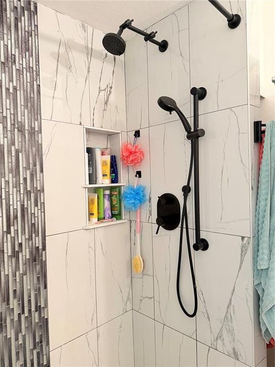 For Sale: $464,500 (3 beds, 2 baths, 1823 Square Feet)