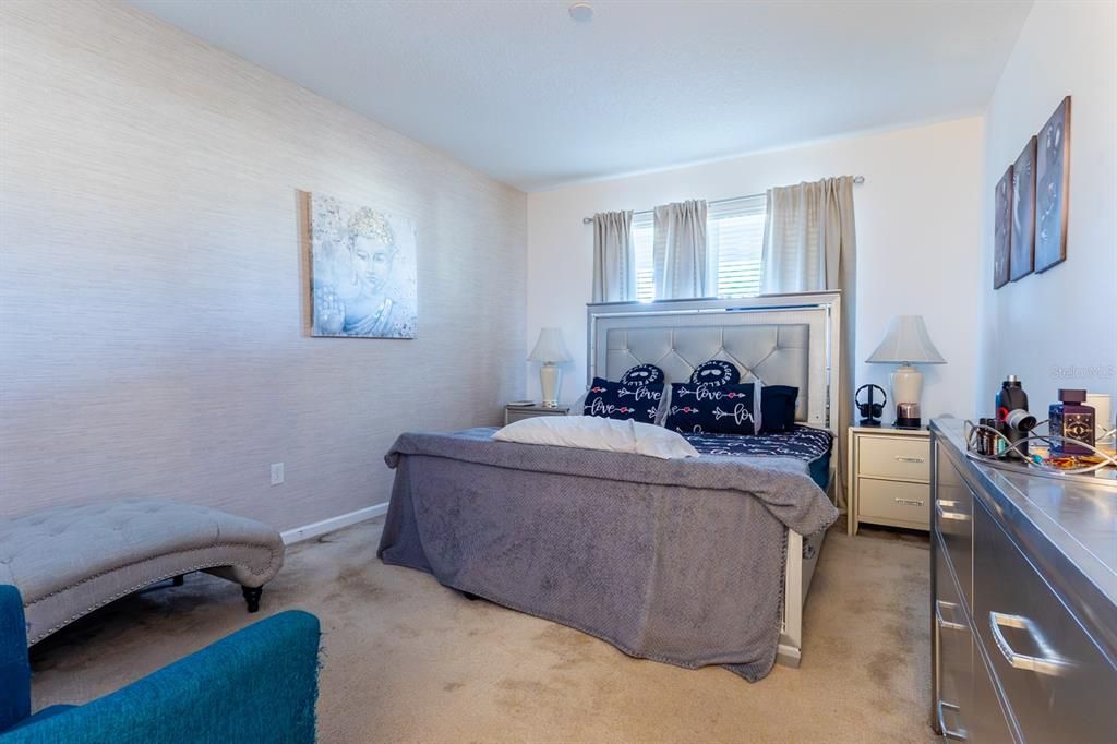 En Venta: $755,000 (8 camas, 5 baños, 3248 Pies cuadrados)