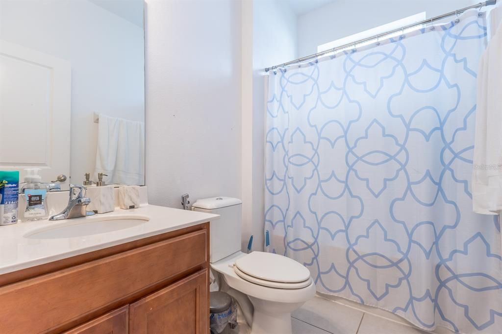 En Venta: $755,000 (8 camas, 5 baños, 3248 Pies cuadrados)