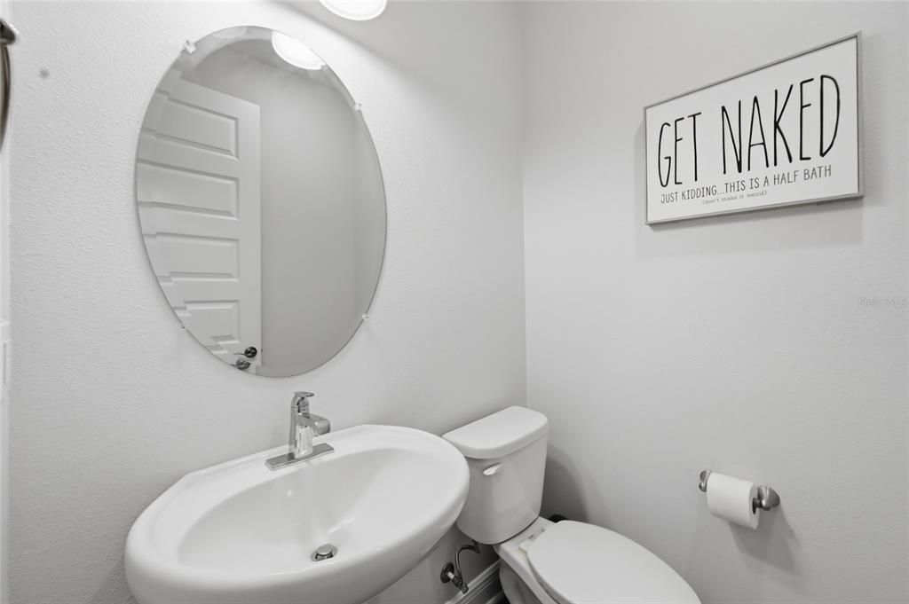 En Venta: $450,000 (3 camas, 2 baños, 2409 Pies cuadrados)