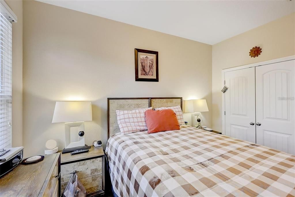 For Sale: $390,000 (4 beds, 2 baths, 2037 Square Feet)