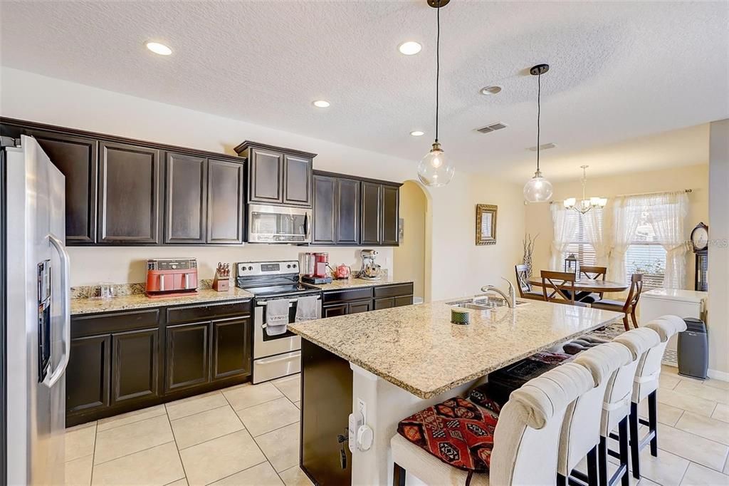 For Sale: $390,000 (4 beds, 2 baths, 2037 Square Feet)