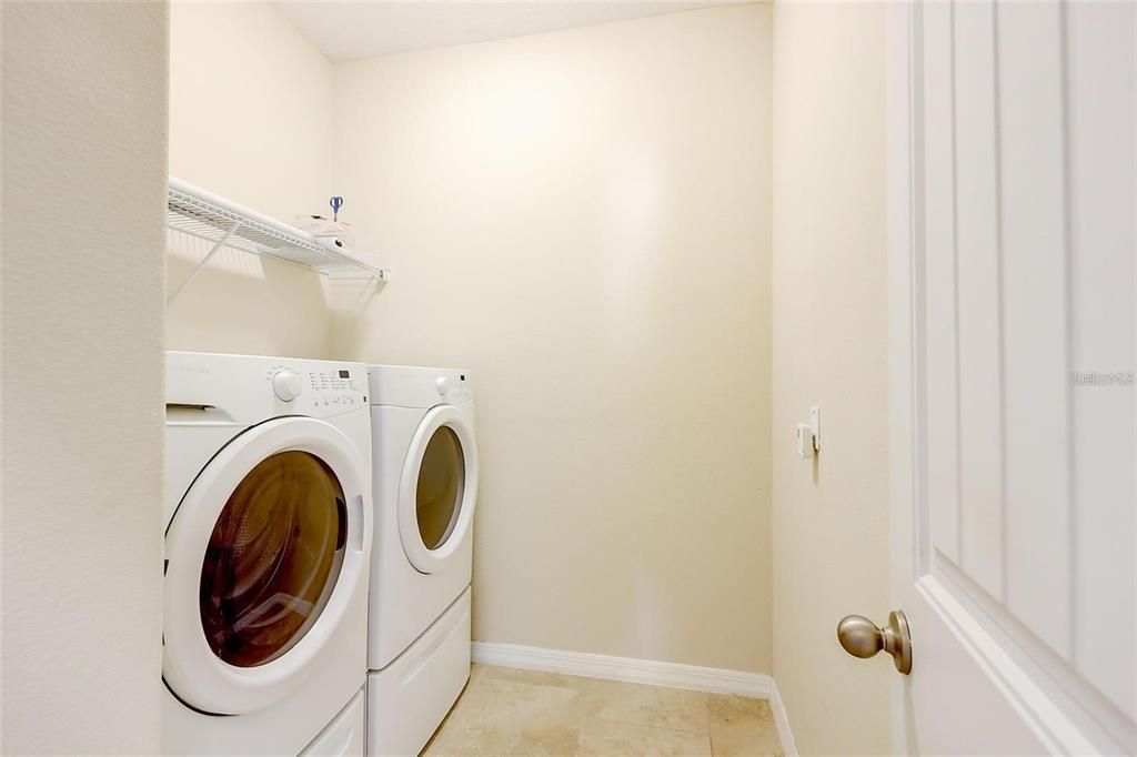 For Sale: $390,000 (4 beds, 2 baths, 2037 Square Feet)