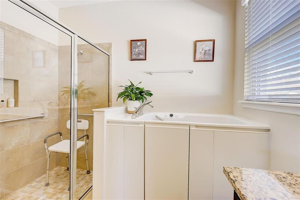 For Sale: $390,000 (4 beds, 2 baths, 2037 Square Feet)