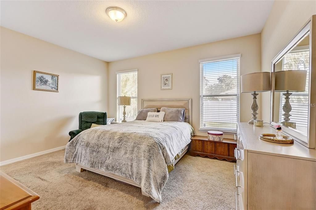 For Sale: $390,000 (4 beds, 2 baths, 2037 Square Feet)