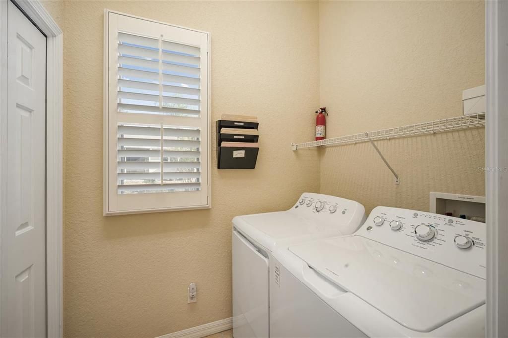 待售: $325,000 (3 贝兹, 3 浴室, 1908 平方英尺)