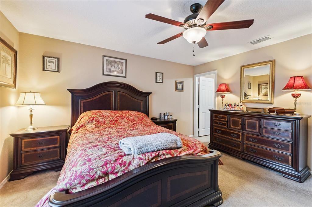 En Venta: $376,900 (3 camas, 2 baños, 1537 Pies cuadrados)