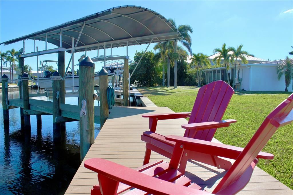 For Rent: $5,300 (2 beds, 1 baths, 841 Square Feet)