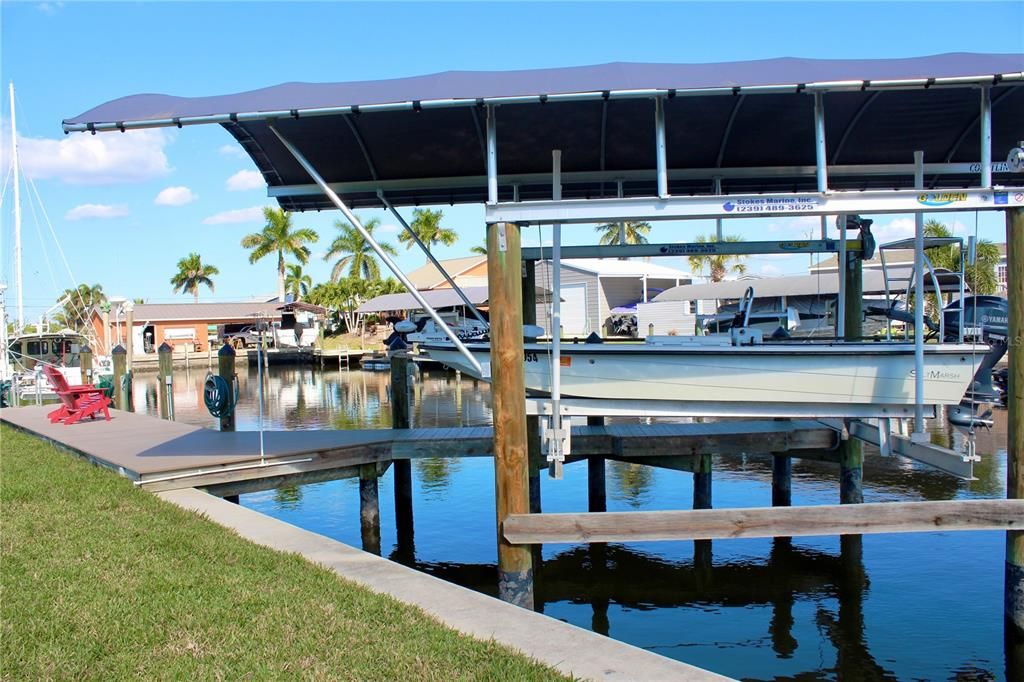 For Rent: $5,300 (2 beds, 1 baths, 841 Square Feet)