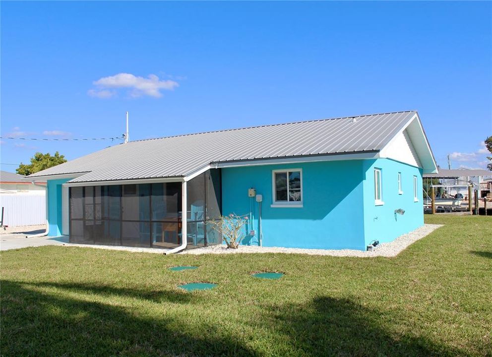 For Rent: $5,300 (2 beds, 1 baths, 841 Square Feet)