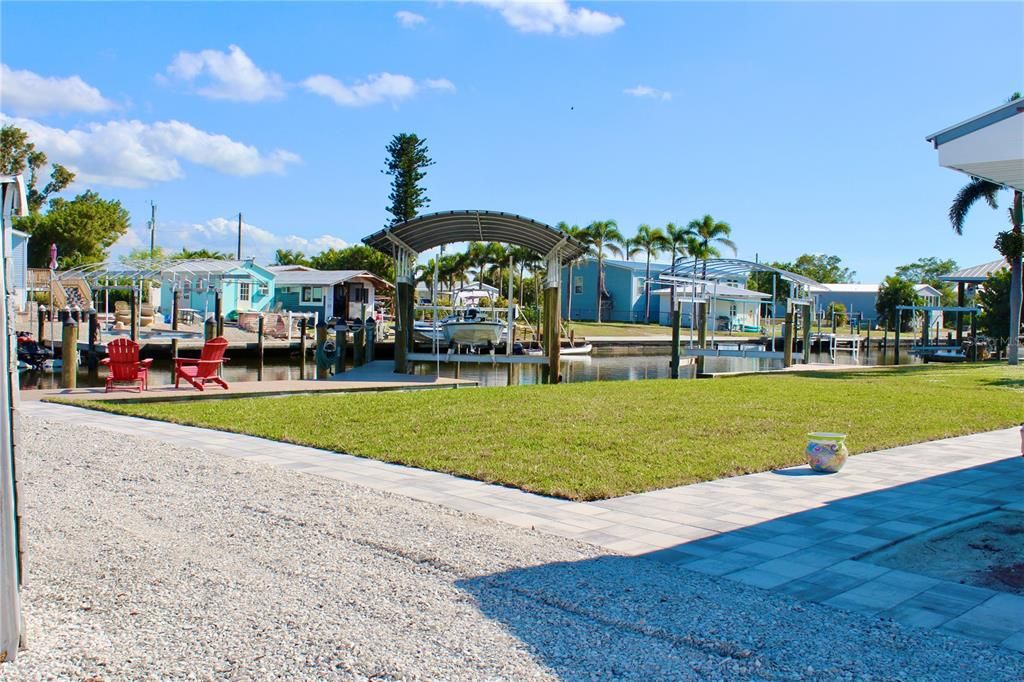 For Rent: $5,300 (2 beds, 1 baths, 841 Square Feet)