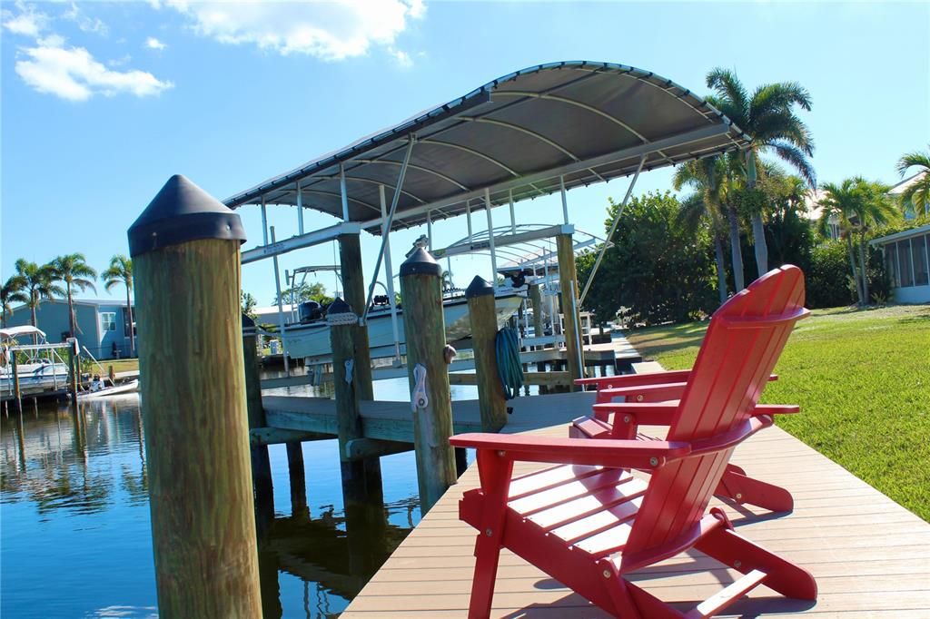 For Rent: $5,300 (2 beds, 1 baths, 841 Square Feet)