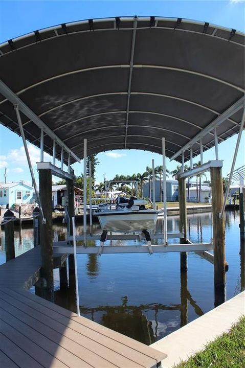 For Rent: $5,300 (2 beds, 1 baths, 841 Square Feet)